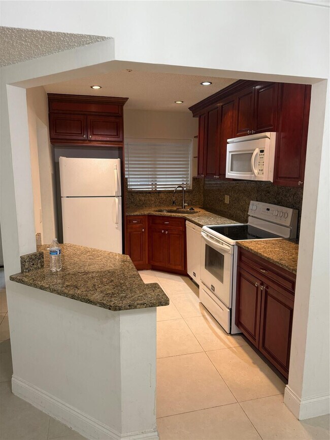 Building Photo - 1254 S Military Trail