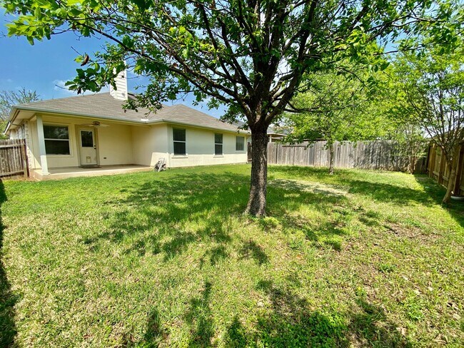 Building Photo - Charming 3-Bedroom Oasis in Round Rock