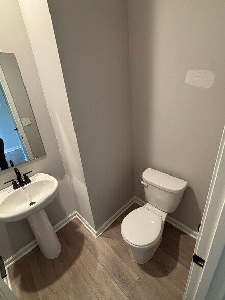 Building Photo - 16815 Aiken Ridge Cir