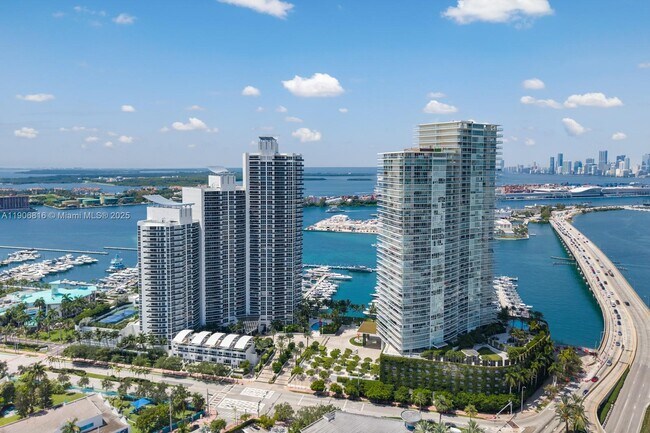 Building Photo - 400 Alton Rd