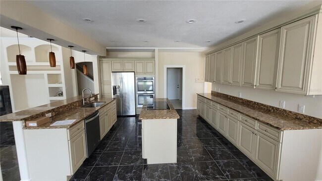 Building Photo - 13503 Lake Cawood Dr