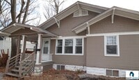 Building Photo - Quaint 2 Bedroom House for Rent
