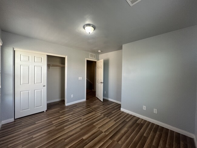 Building Photo - 8977 Melridge Rd