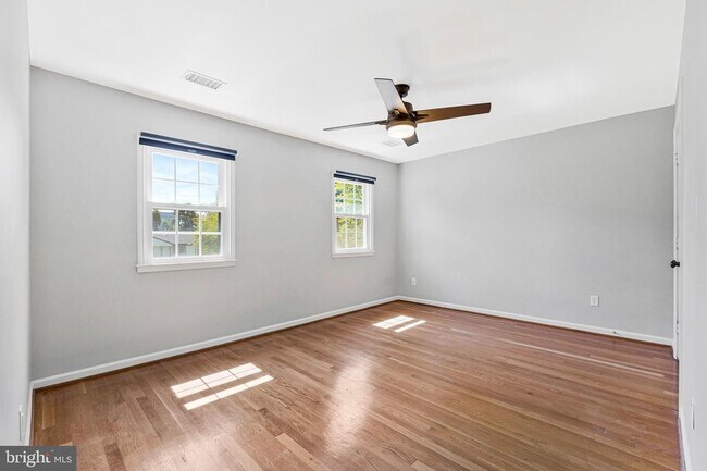 Building Photo - 7730 Falstaff Rd