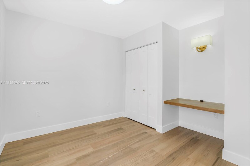 Building Photo - 6499 SW 39th St