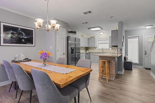 Building Photo - 234 Pelican Pl