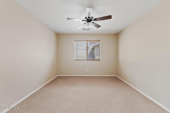 Building Photo - 15410 N 169th Ln