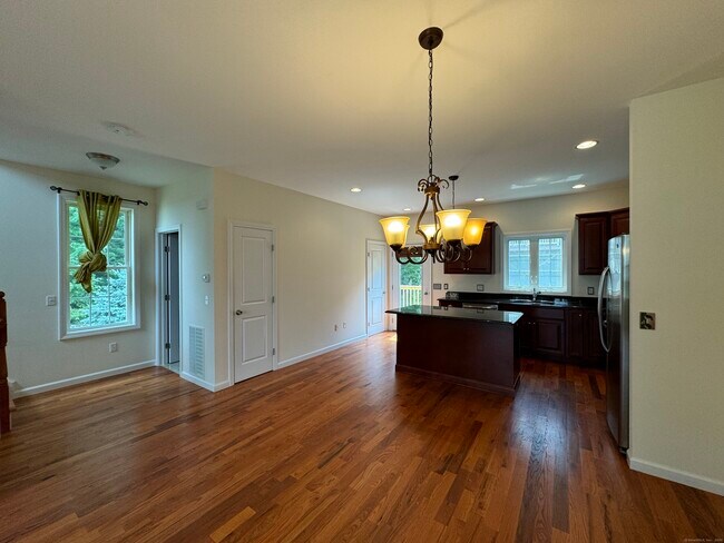 Building Photo - 24 Oak Branch Dr