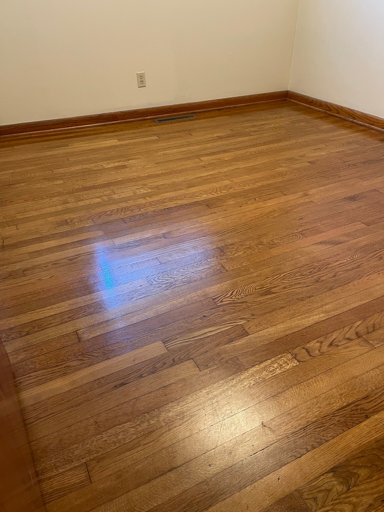 Hardwood in bedrooms - 1307 21st St