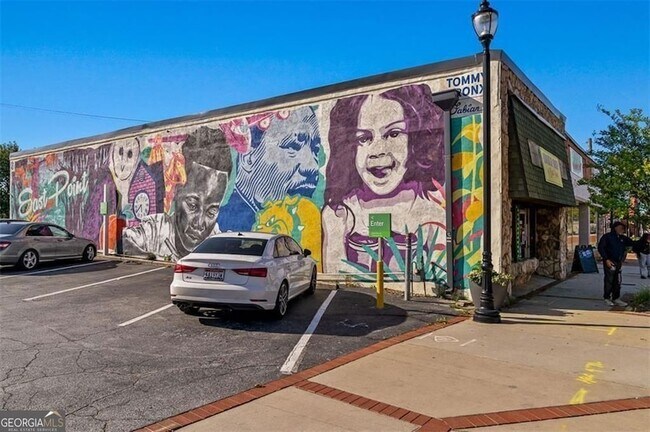 Building Photo - 2220 Newnan St