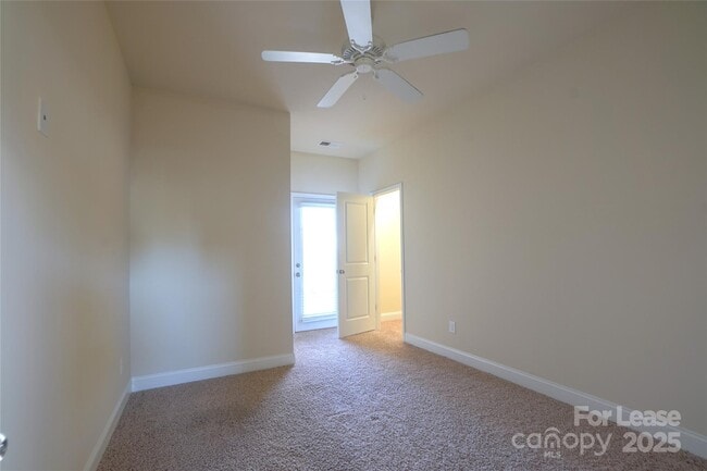 Building Photo - 6426 Hove Rd