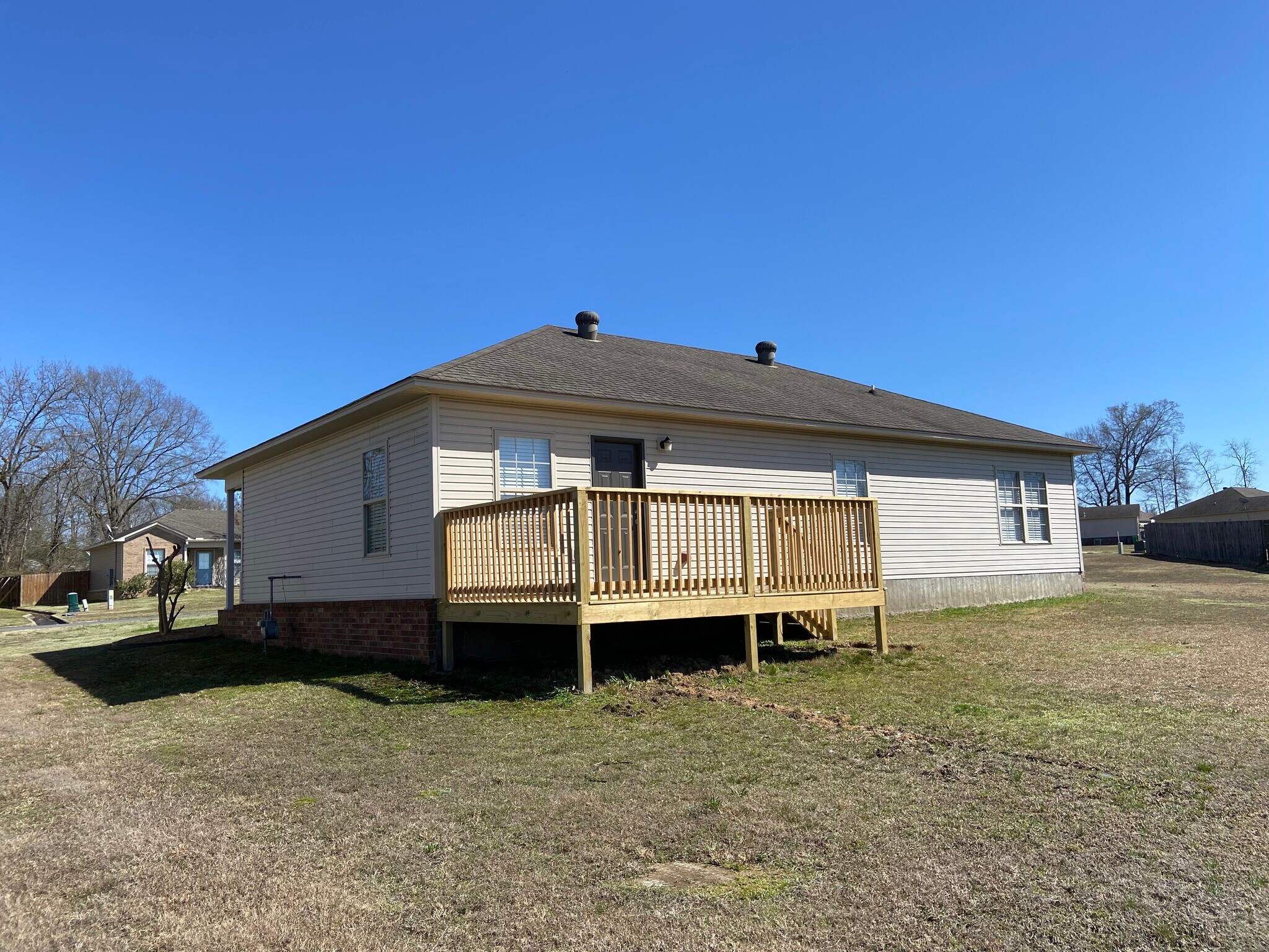 Back - 122 Peach St