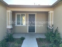 Building Photo - 7141 E Weldon Ave