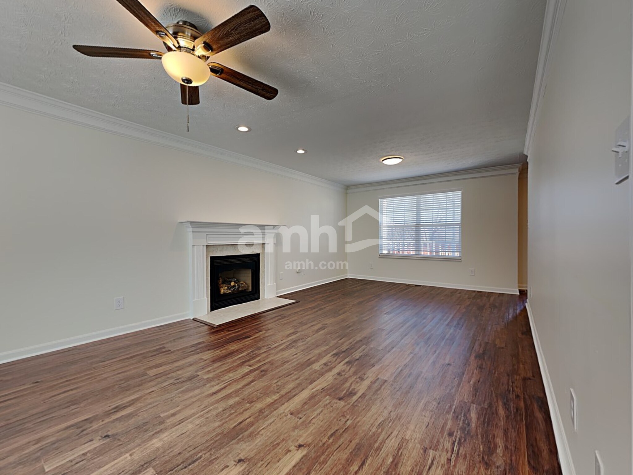 Building Photo - 5810 Matalin Ln