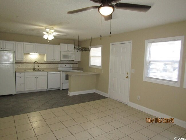 Building Photo - 4150 Horseshoe Rd N