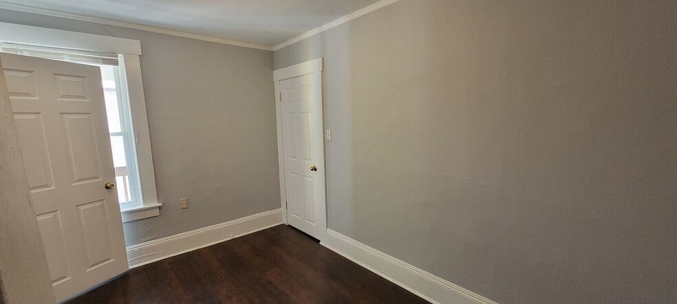 Second Bedroom - 125 Laurel St