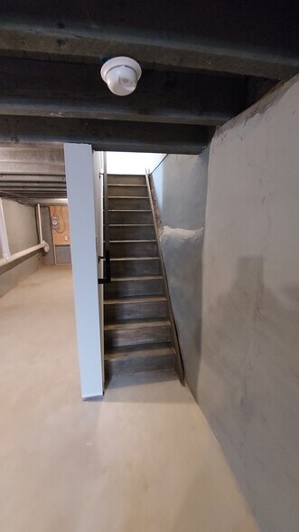 Building Photo - 2718 W York St