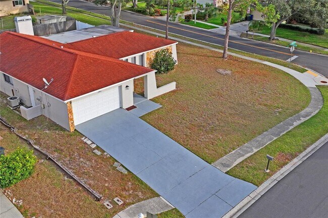 Building Photo - 2502 Indigo Dr