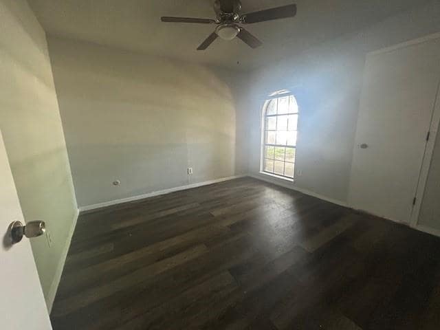 Building Photo - 2106 Overbrook Dr