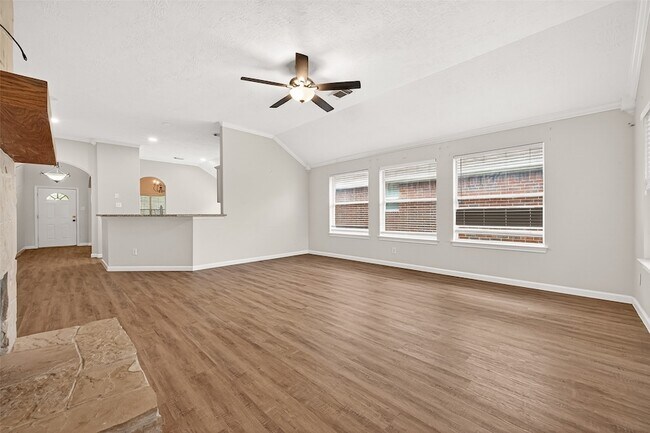 Building Photo - 5517 Autumn Ash Ln