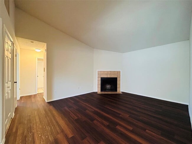 Building Photo - 5940 Kevin Kelly Pl