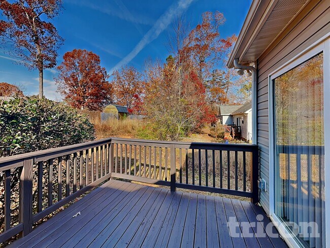 Building Photo - 2538 Terra Dr