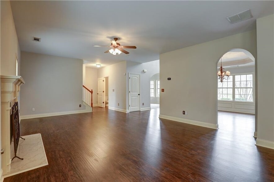 Building Photo - 1451 Primrose Park Rd