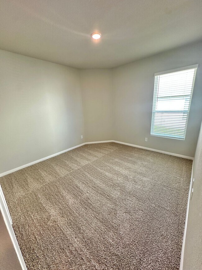 Building Photo - Luxury 3-Bed, 2-Bath in Buda, TX!