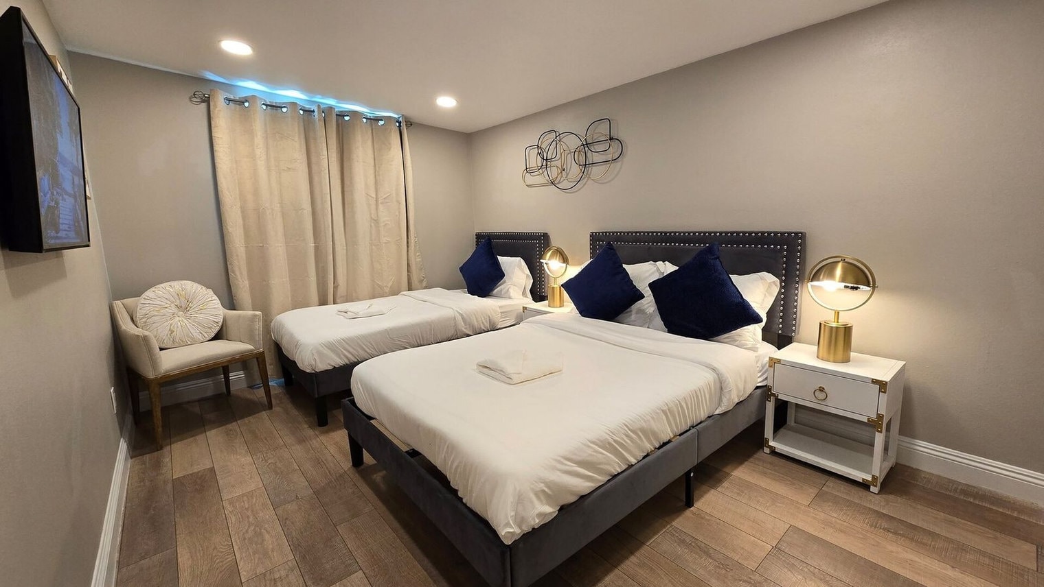 Building Photo - 1059 Gillespie Dr