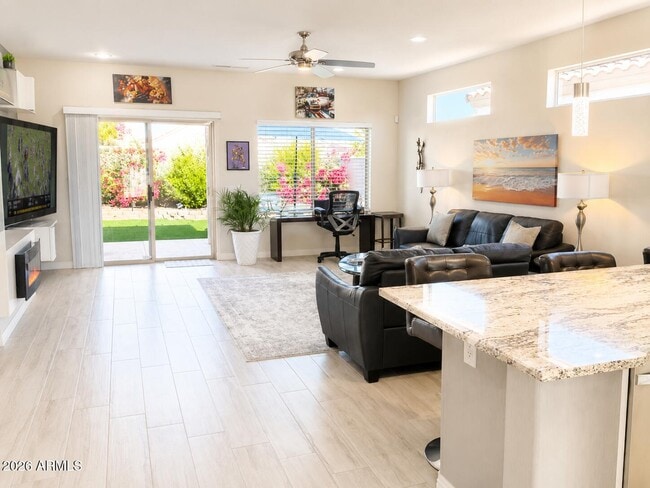 Building Photo - 15876 W Alpine Ridge Dr