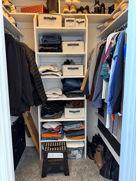 Building Photo - 70 N Main St