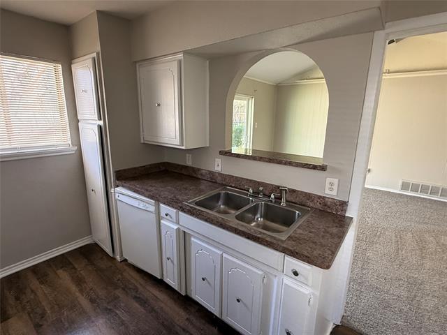 Building Photo - 2805 W Ferndale Ln