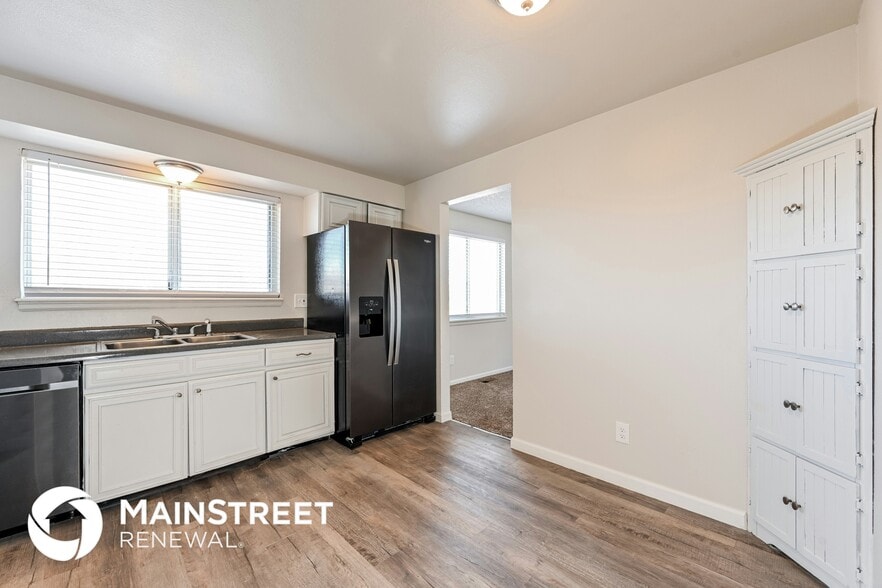 Building Photo - 1059 S Joplin Way