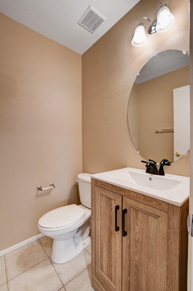 Building Photo - 4256 Lady Burton St