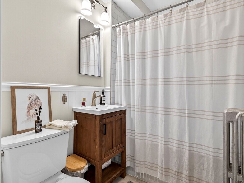 Building Photo - 159 South St