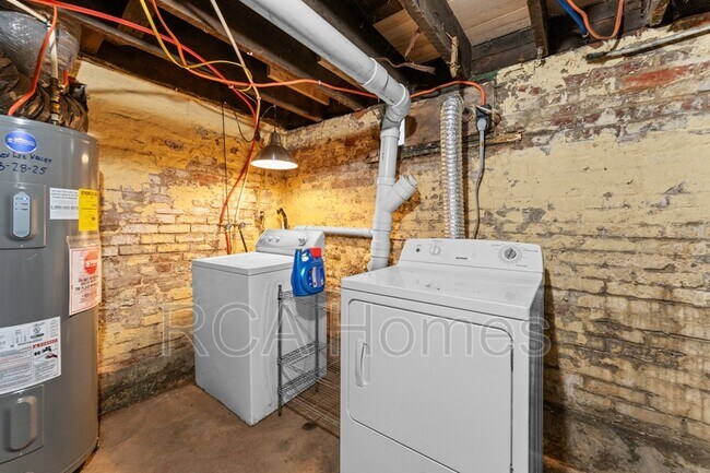 Building Photo - 126 N Arsenal Ave