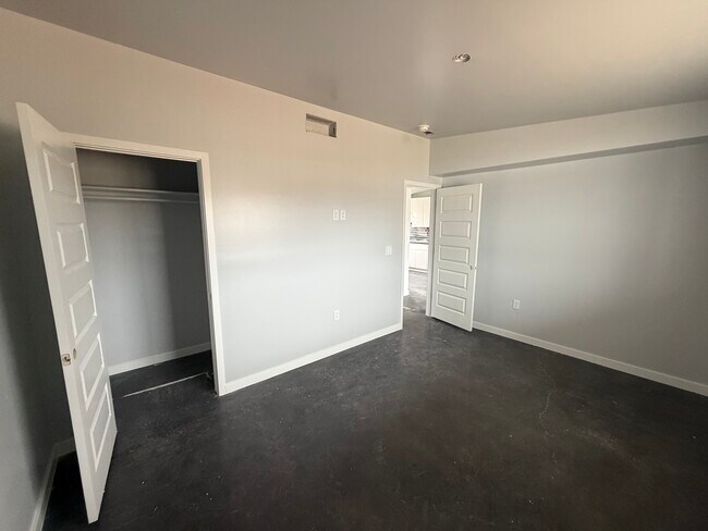 Building Photo - 1619 Wyoming LLC