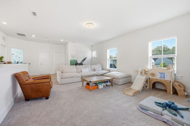 Building Photo - 1112 Basalt Ct