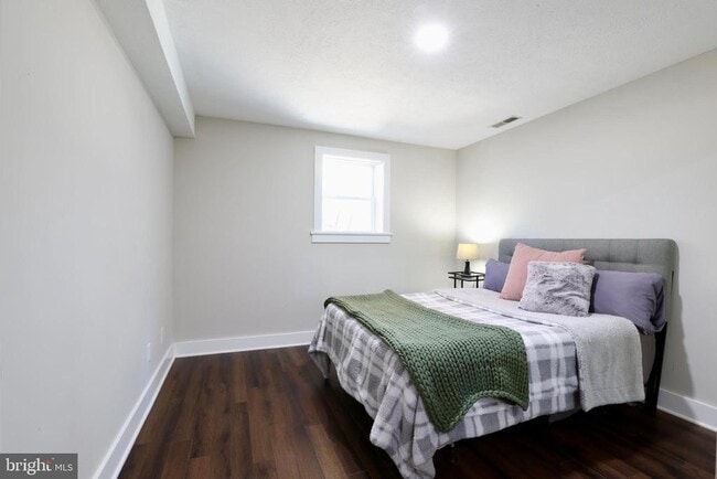 Building Photo - 4316 Brookside Dr