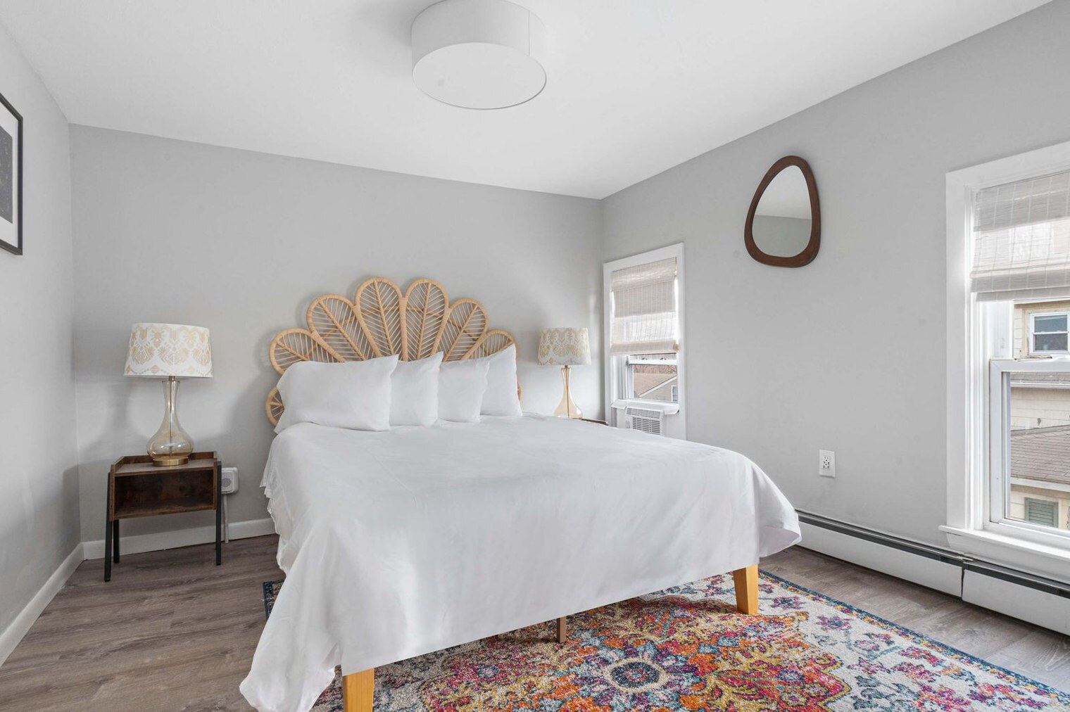 Building Photo - 136 Main St