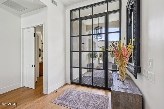 Building Photo - 9899 N 79th Way