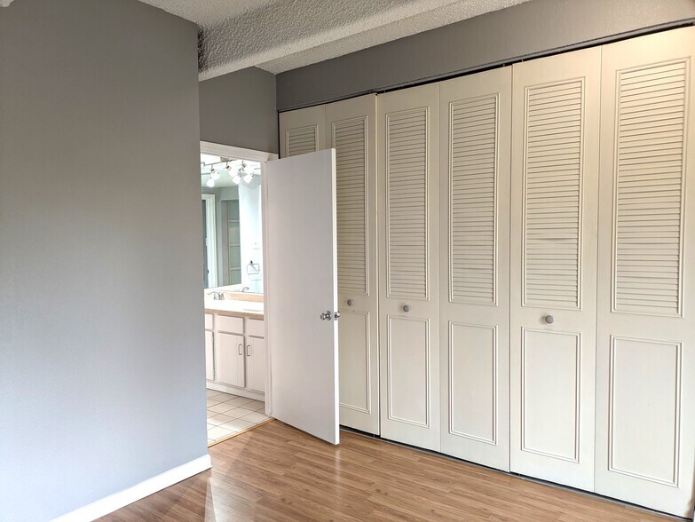 Building Photo - 1888 S Jackson St