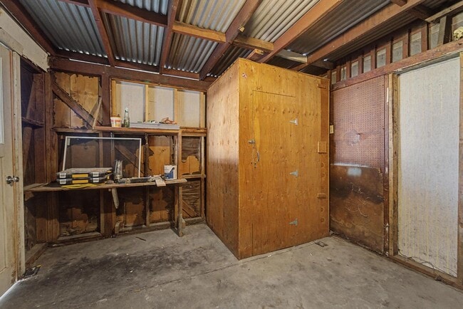 Building Photo - Beautifully Remodeled 3-Bedroom Home with Modern Upgrades