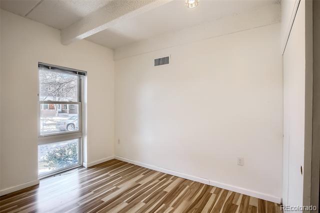 Building Photo - 551 N Pearl St