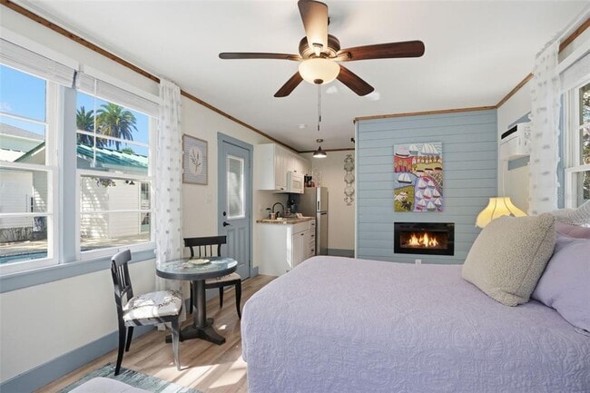 Building Photo - 759 Lantana Ave