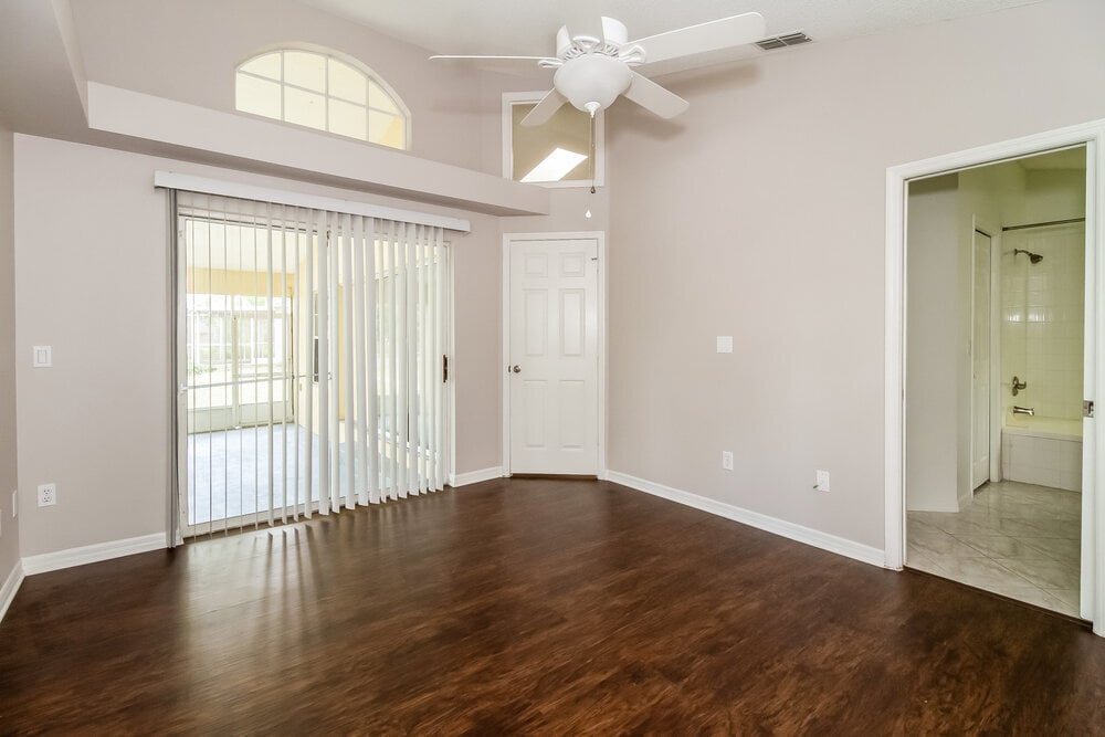 Building Photo - 996 Maple Ct