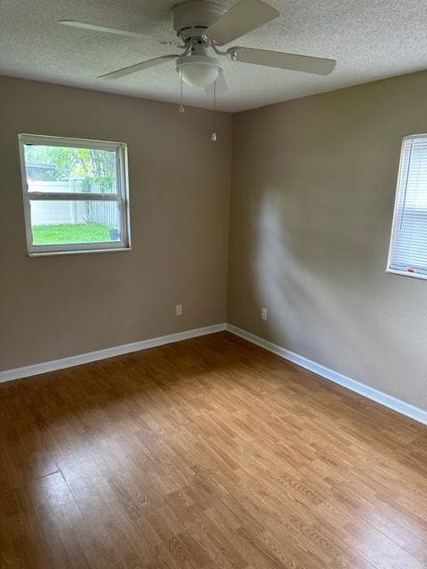 Building Photo - 1105 Santa Cruz Ave