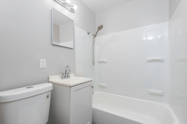 Building Photo - 510 Forest Glen Dr