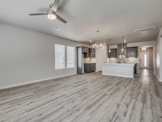 Building Photo - Beautiful New Construction Home in Edmond/...