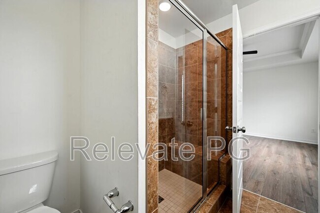 Building Photo - 4028 Rivermere Ln